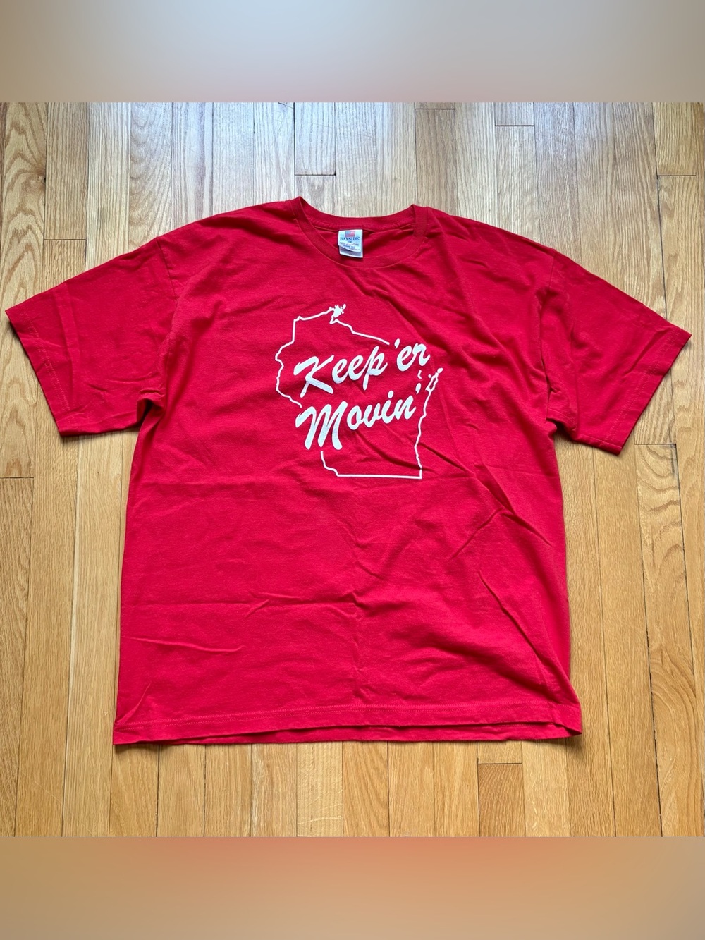 Wisconsin Keep ‘er Movin Bayside Men’s Short Sleeve T-Shirt XL Red USA Made